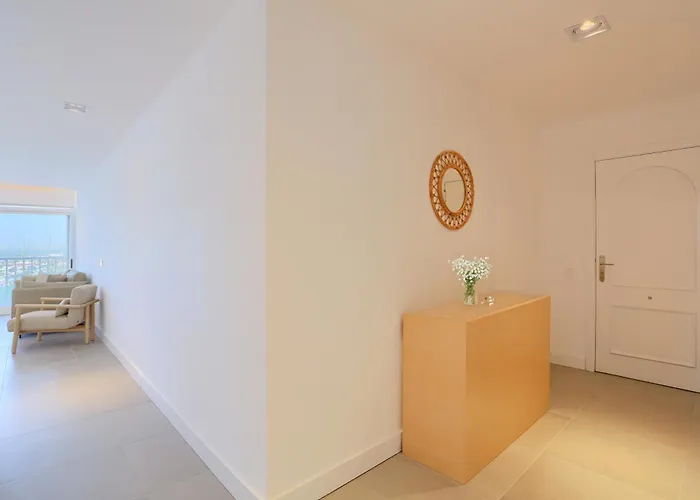 Alba & Daniel's Con Vista Su Lobos, *