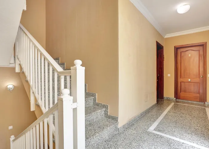 Alba & Daniel's Con Vista Su Lobos, *