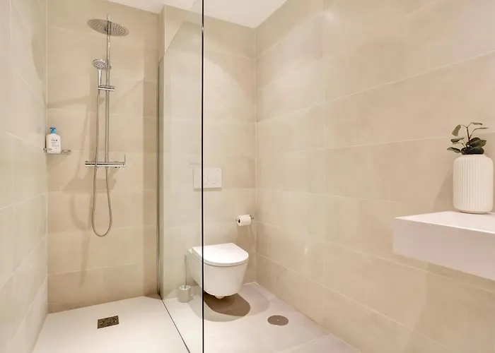 Alba & Daniel's Con Vista Su Lobos, *